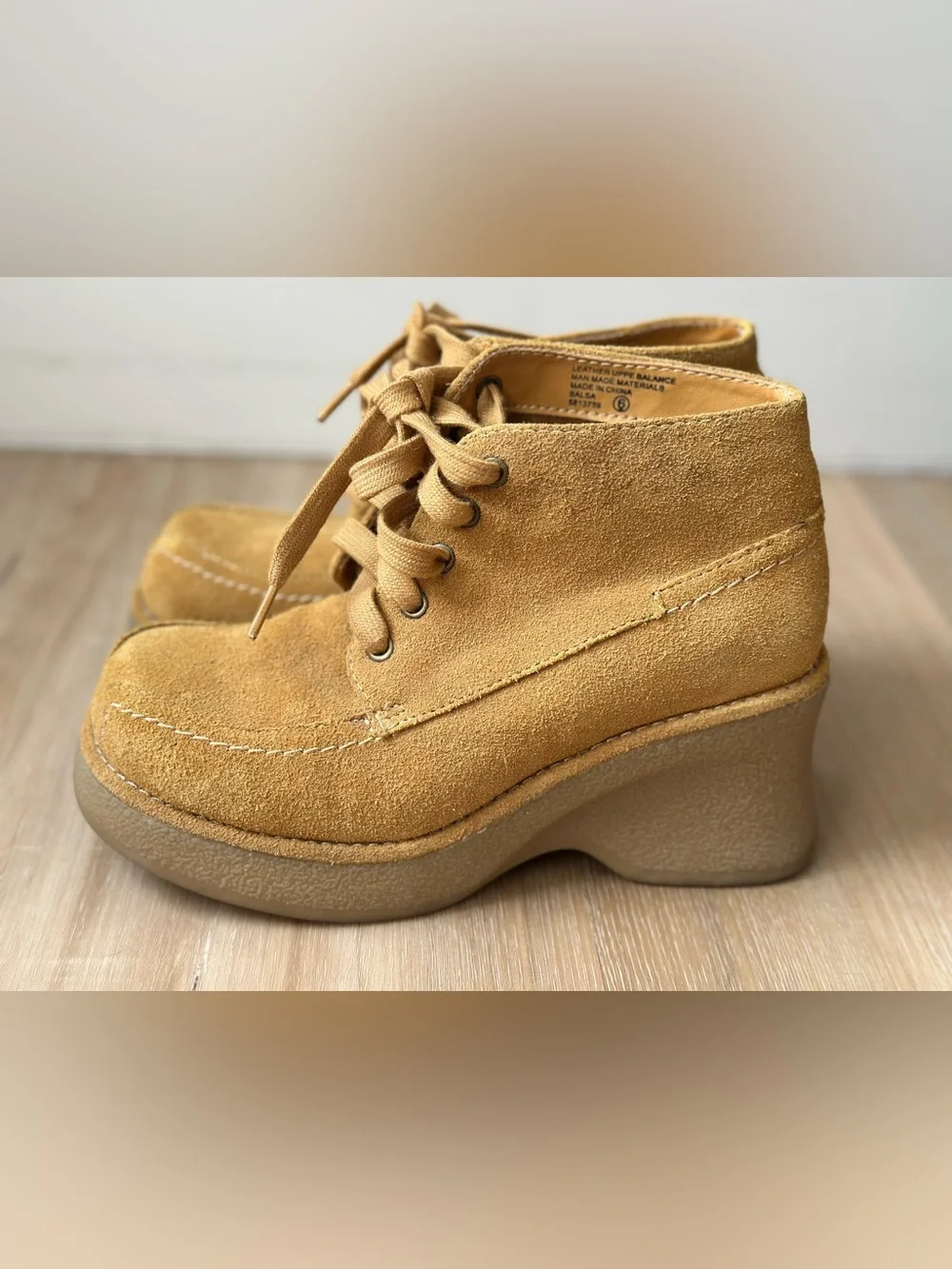 Vintage No Boundaries Chunky Platform Boots Brown Suede Lace Up Moc Toe Y2K